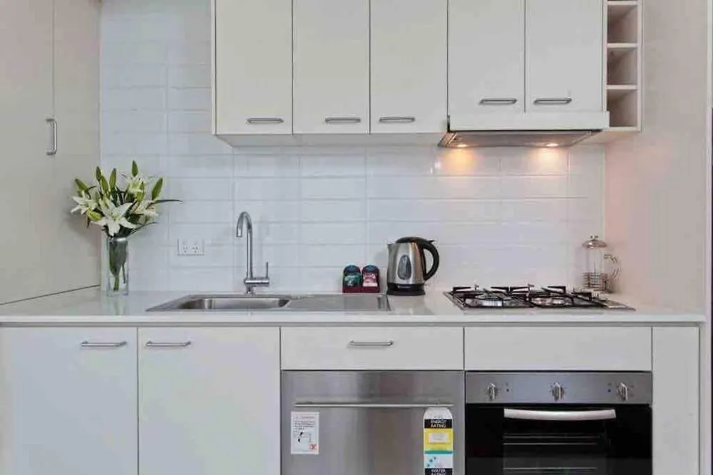 Comfort Redefined Prime 1Br In The Heart Of Cbd Brisbane Apartment